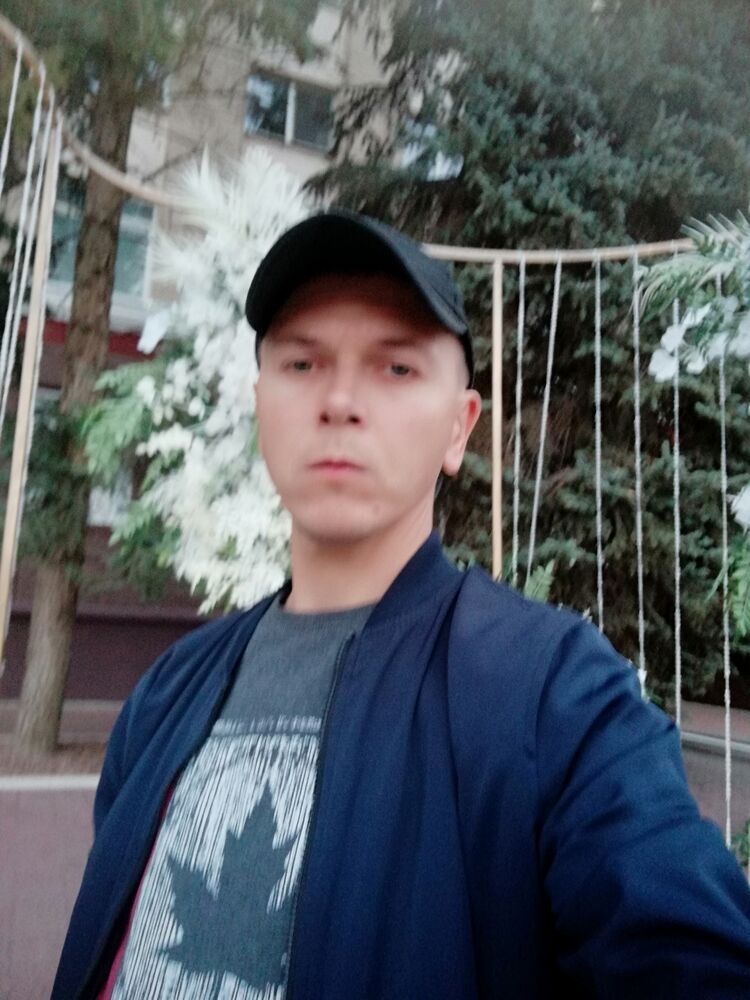  48383312  , 42 ,    