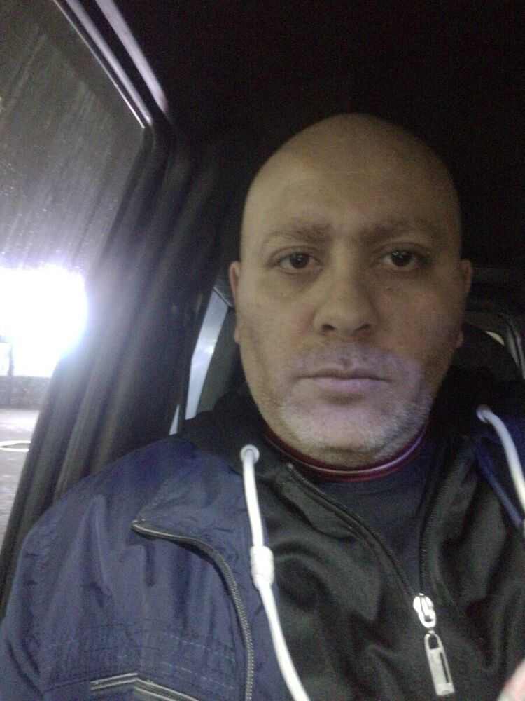   ,   Aram, 43 ,     