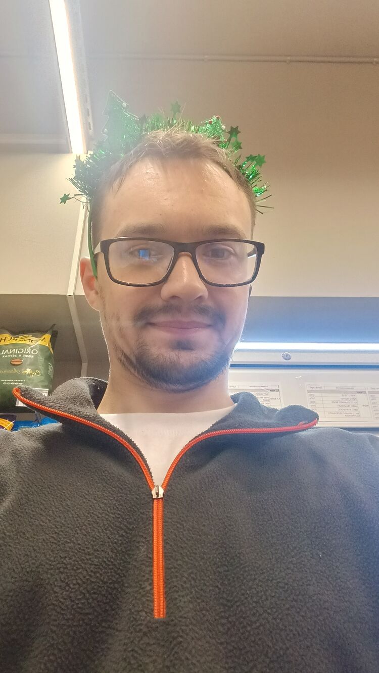 48707452  , 30 ,    
