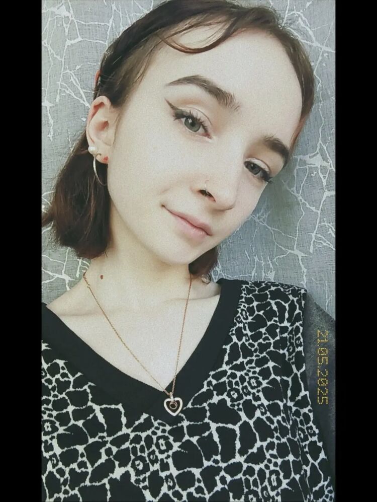  52044092  , 20 ,    