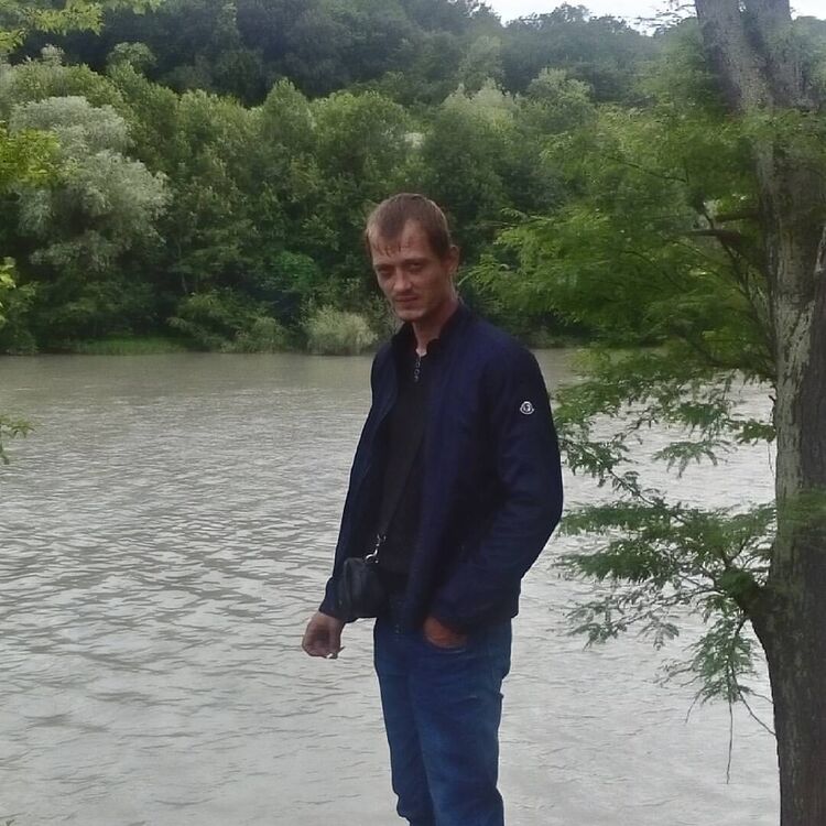  ,   Sergey, 42 ,   c , 