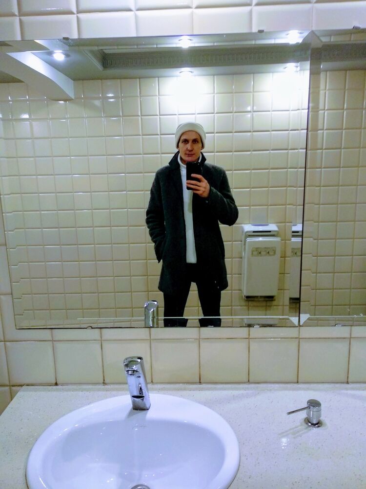  ,   Vlad, 39 ,   ,   , c 