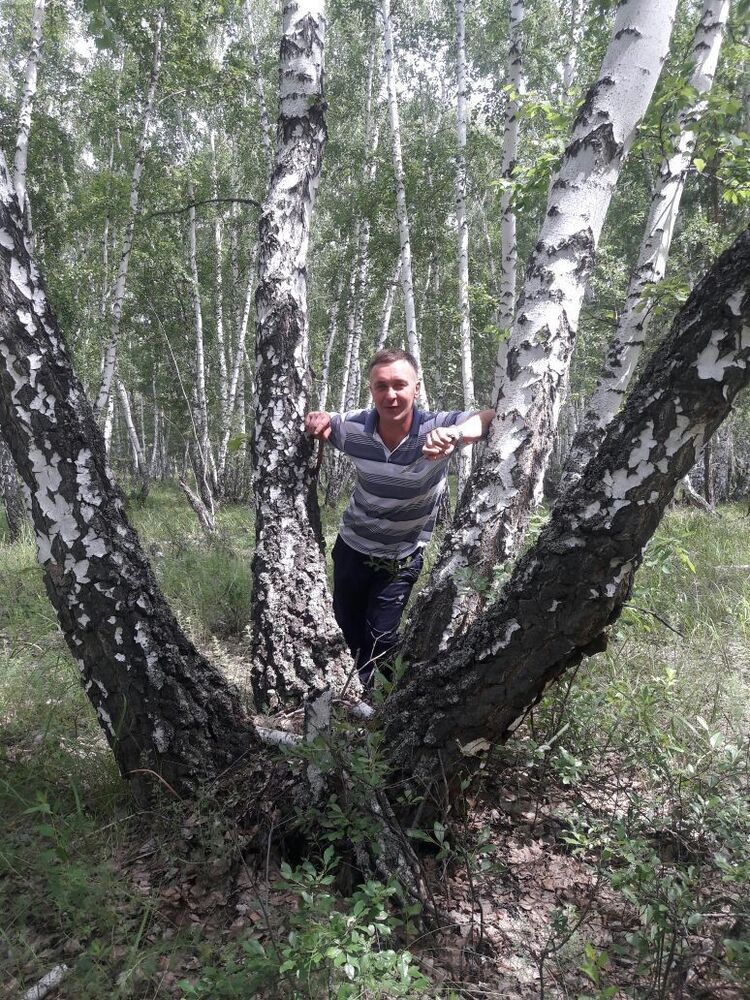  ,   Dima, 46 ,  