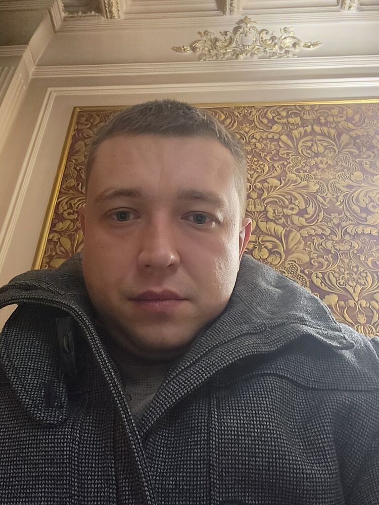  49978652  , 28 ,    
