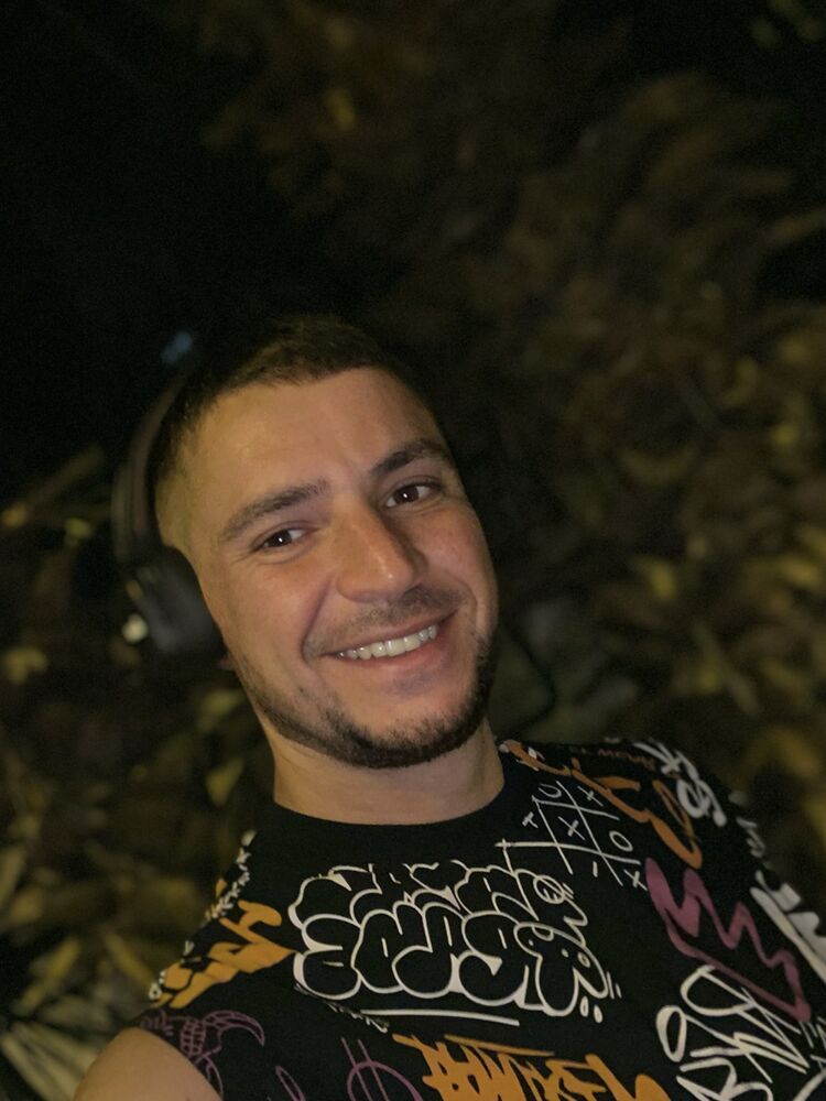  53807842  Sergei, 38 ,    