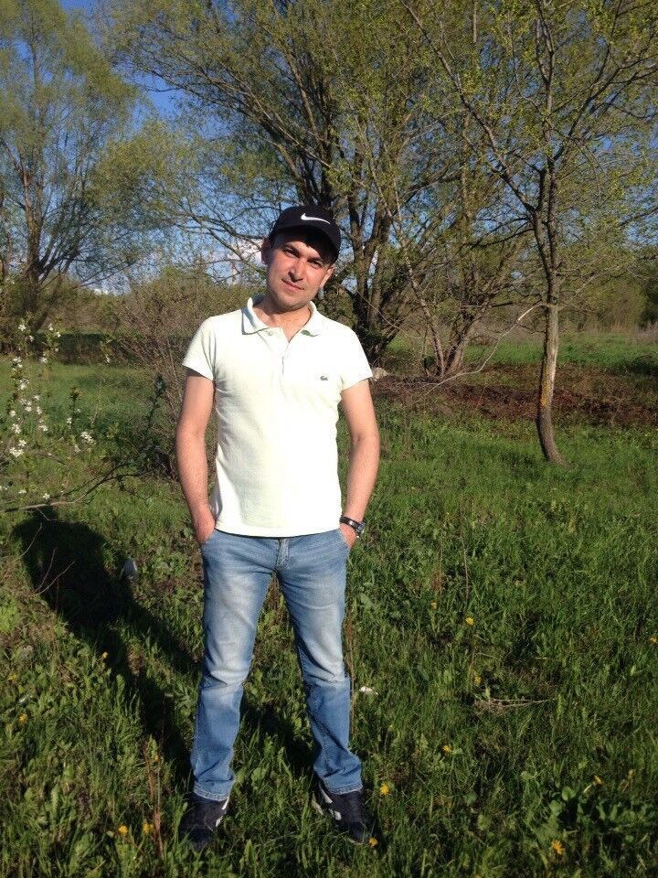  18004522  Ruslan, 38 ,    