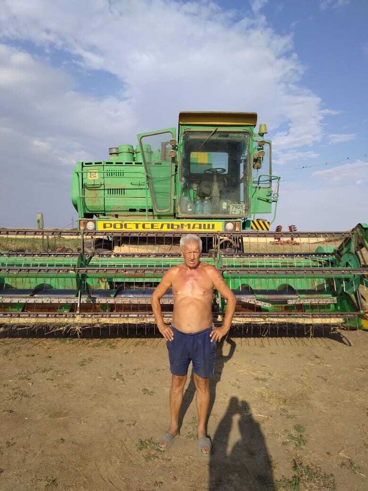 25118922  , 69 ,    