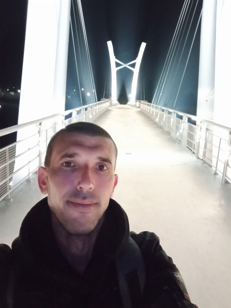  ,   Yuri, 37 ,   , 