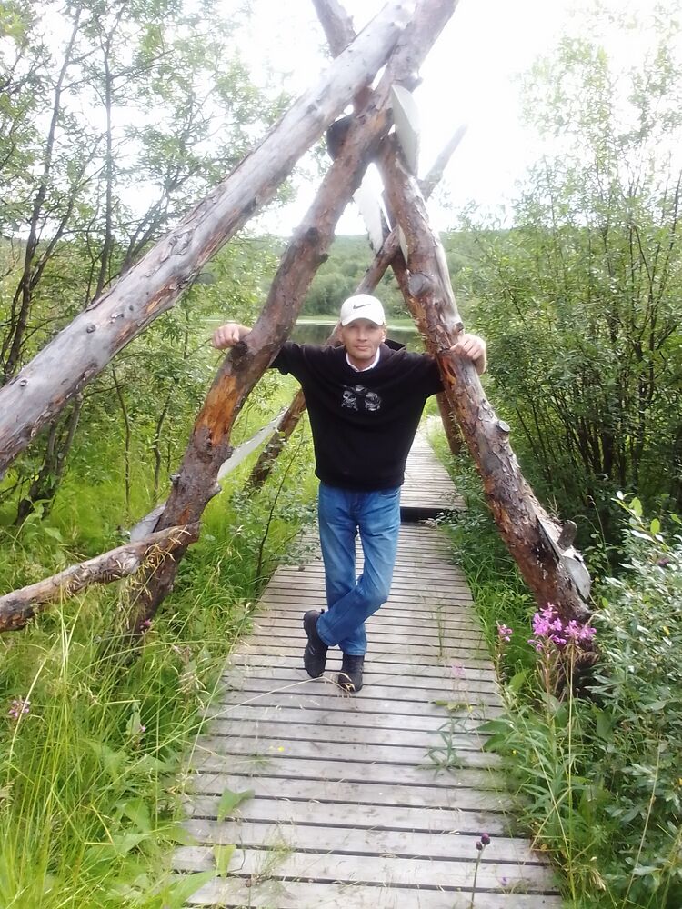  ,   Sergey, 48 ,   ,   