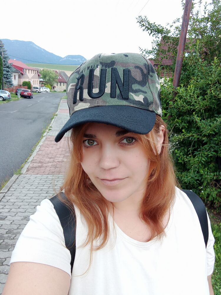  40645642  Aleksandra, 33 ,    