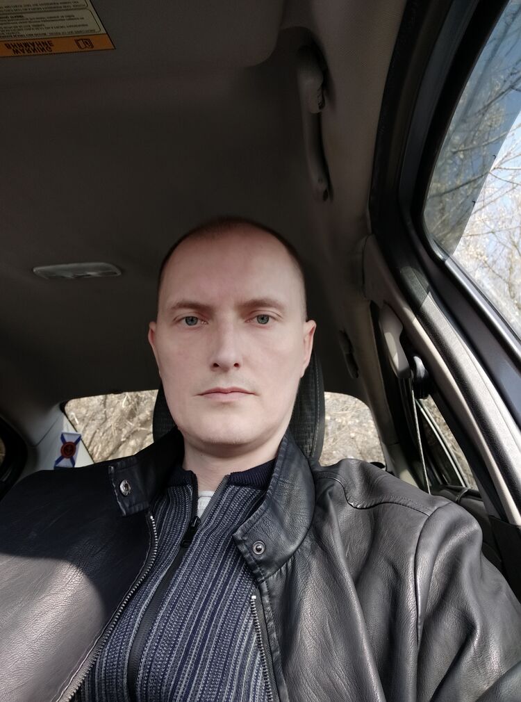  ,   Anton, 40 ,   ,   , c 