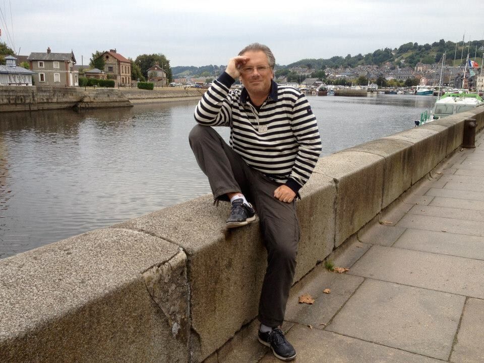  18899622  Jeffrey, 62 ,    