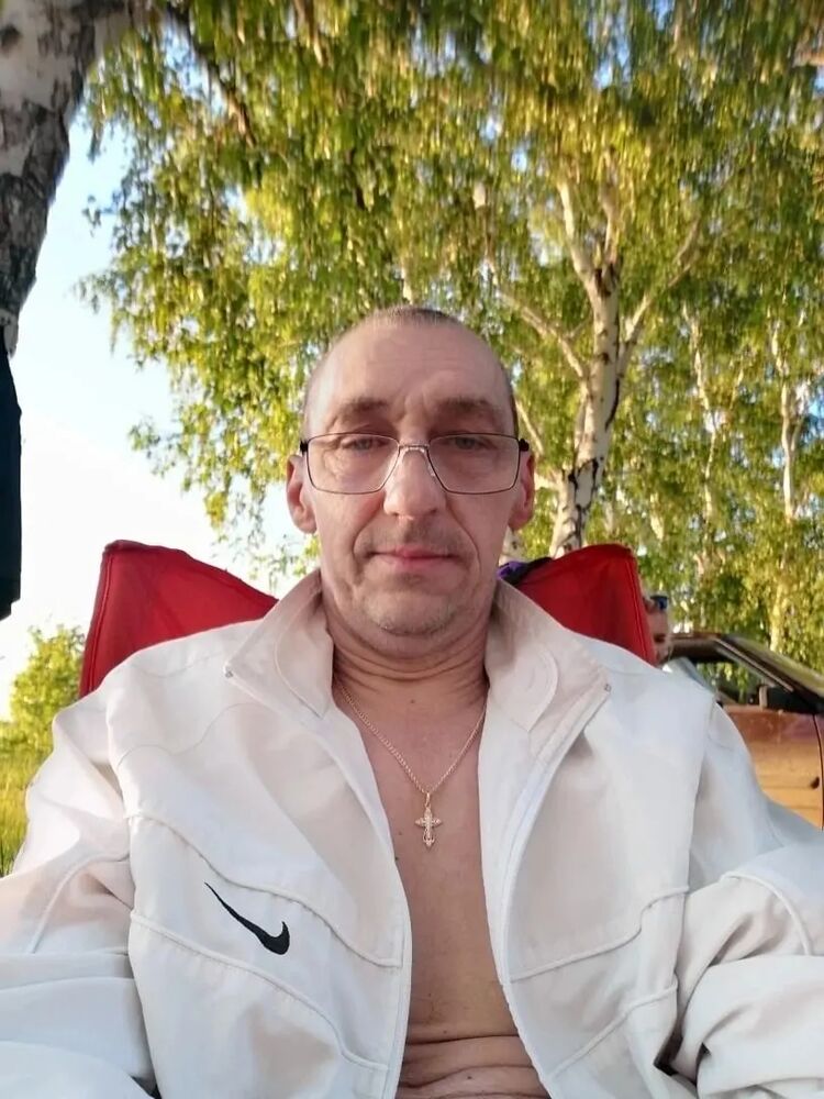  44255882  , 51 ,    