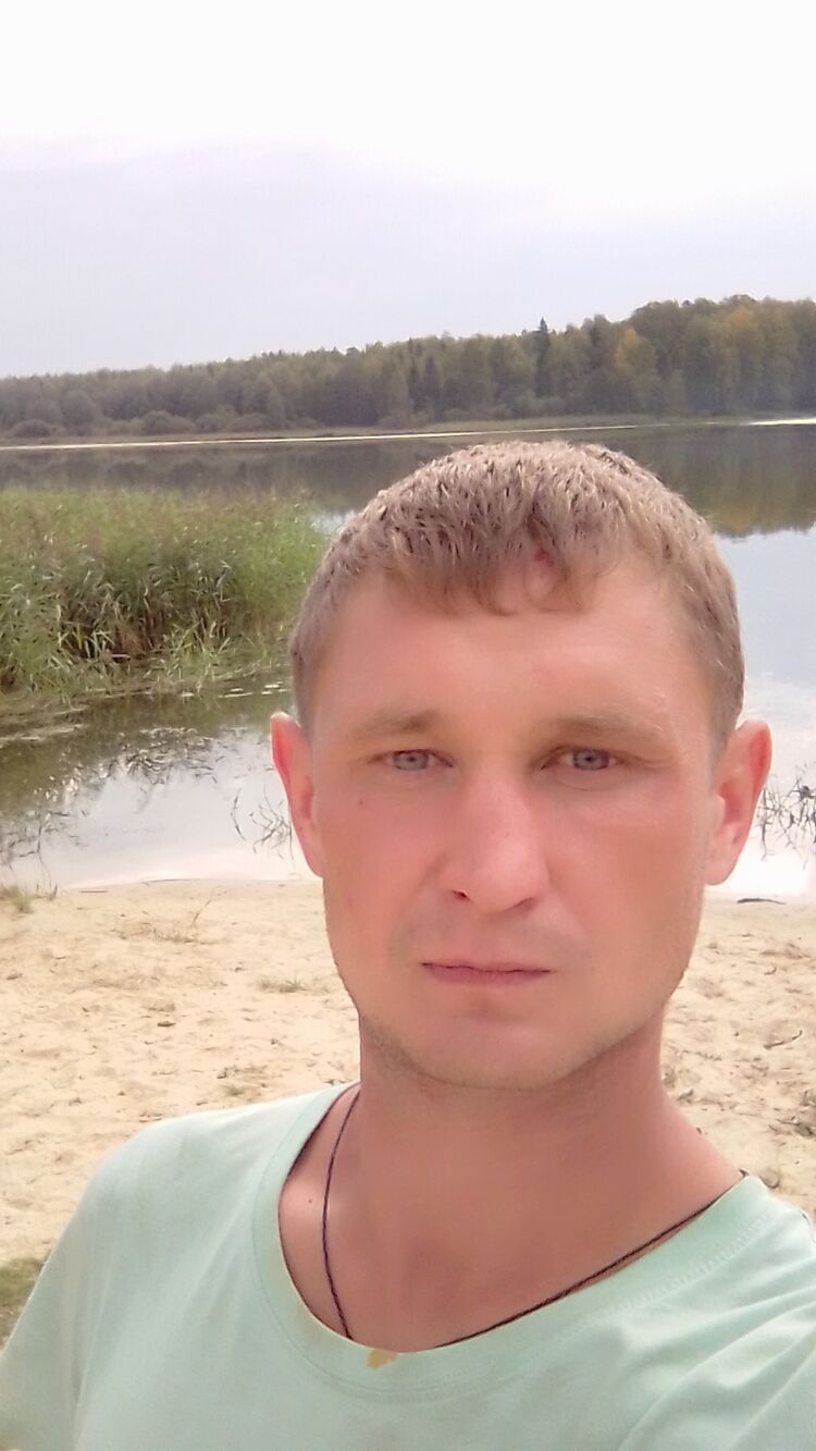  37616972  , 32 ,    