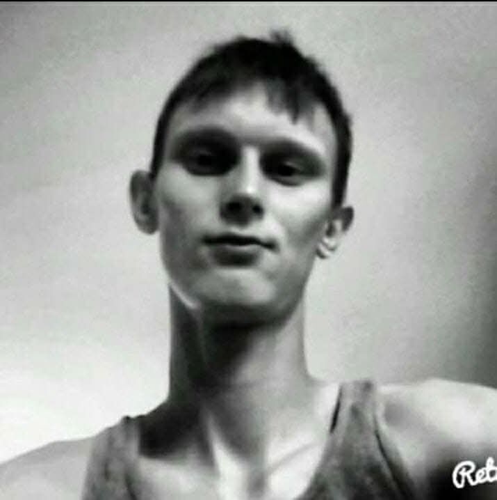  ,   Sergiu, 31 ,   ,   