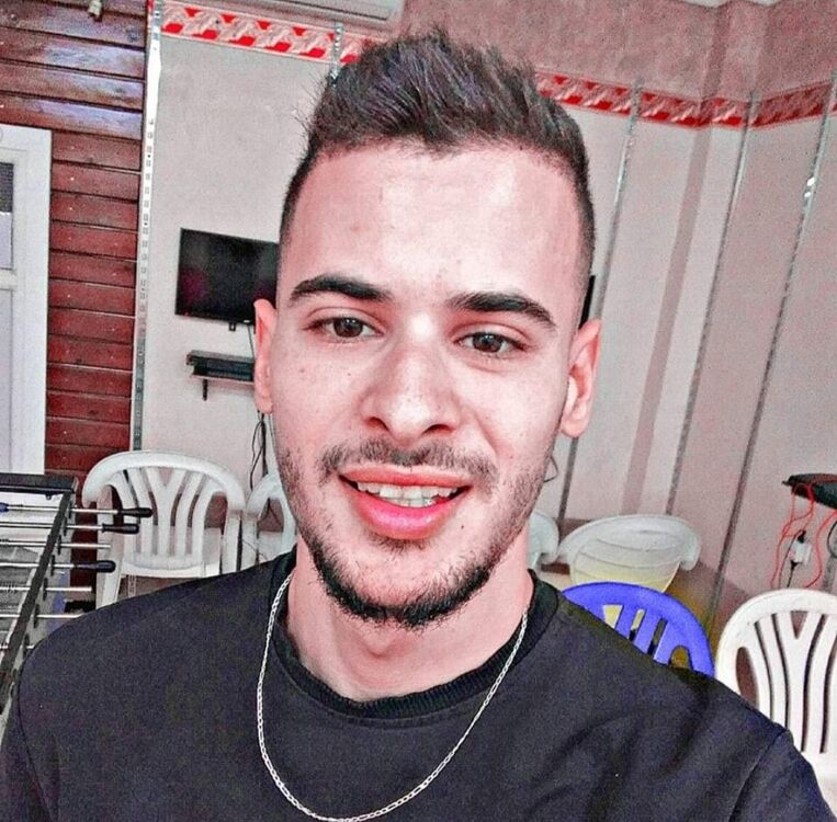  27945402  Amar, 27 ,    