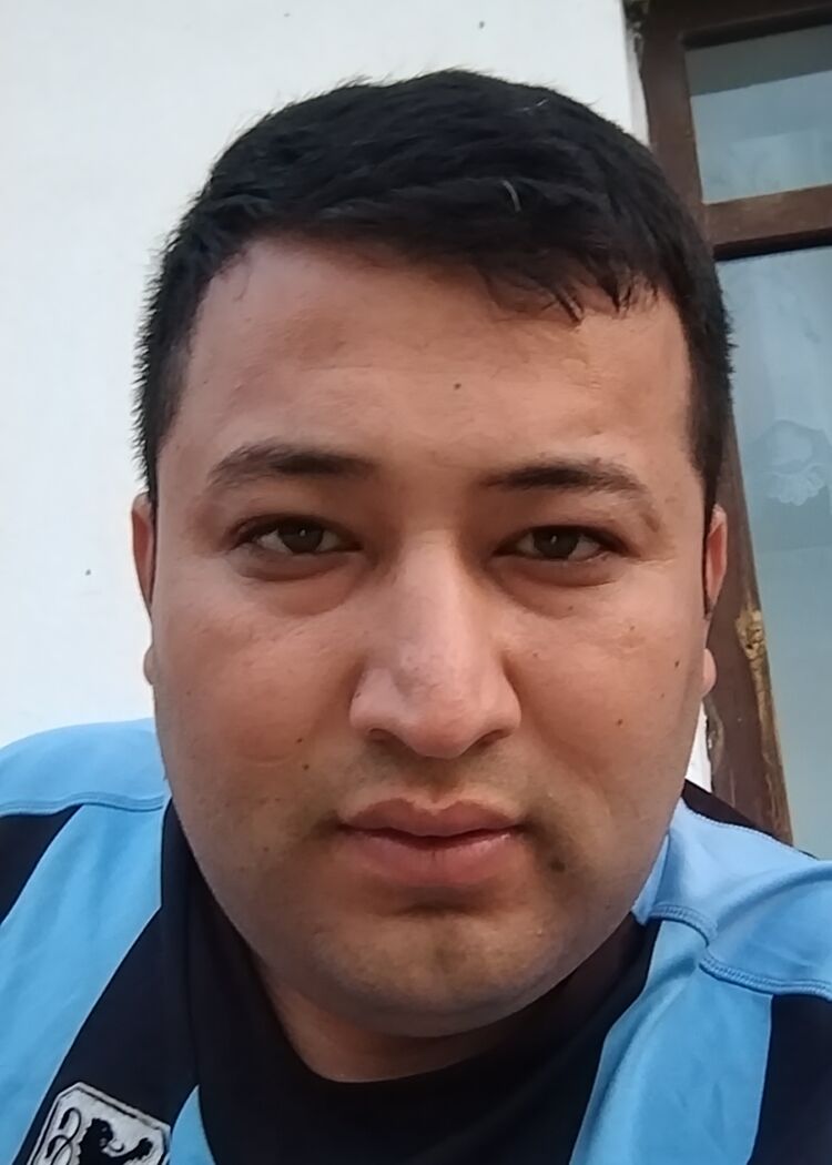  48582482  Fayzullo, 27 ,    