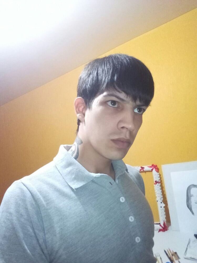  28145742  Richard, 34 ,    