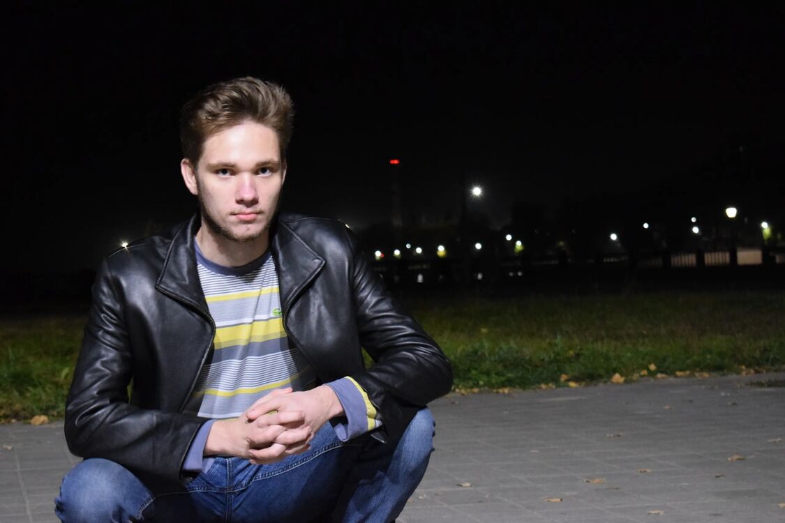  ,   Ivan, 27 ,   c 