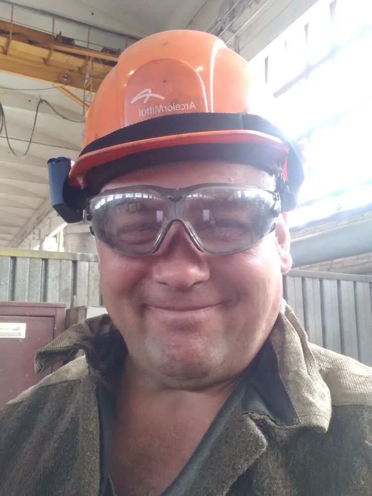  42241252  Aleksandr, 45 ,    