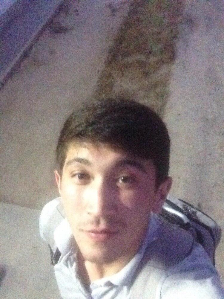  21374352  Mironshoh, 31 ,    