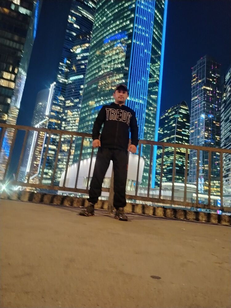  53663402  Ilxom, 37 ,    