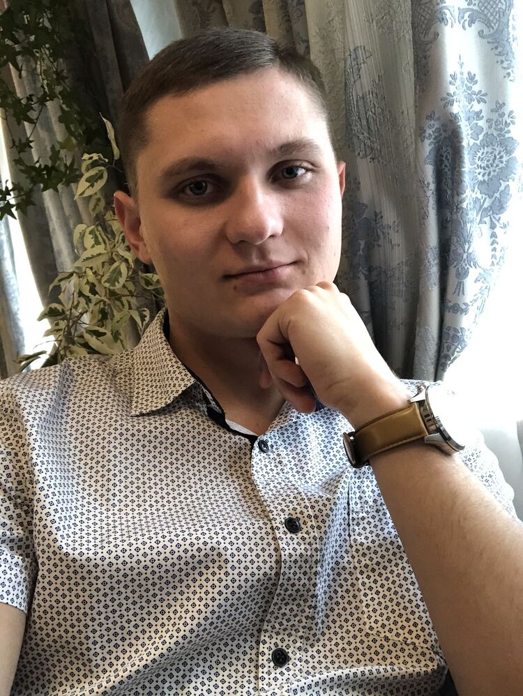  33268042  , 28 ,     