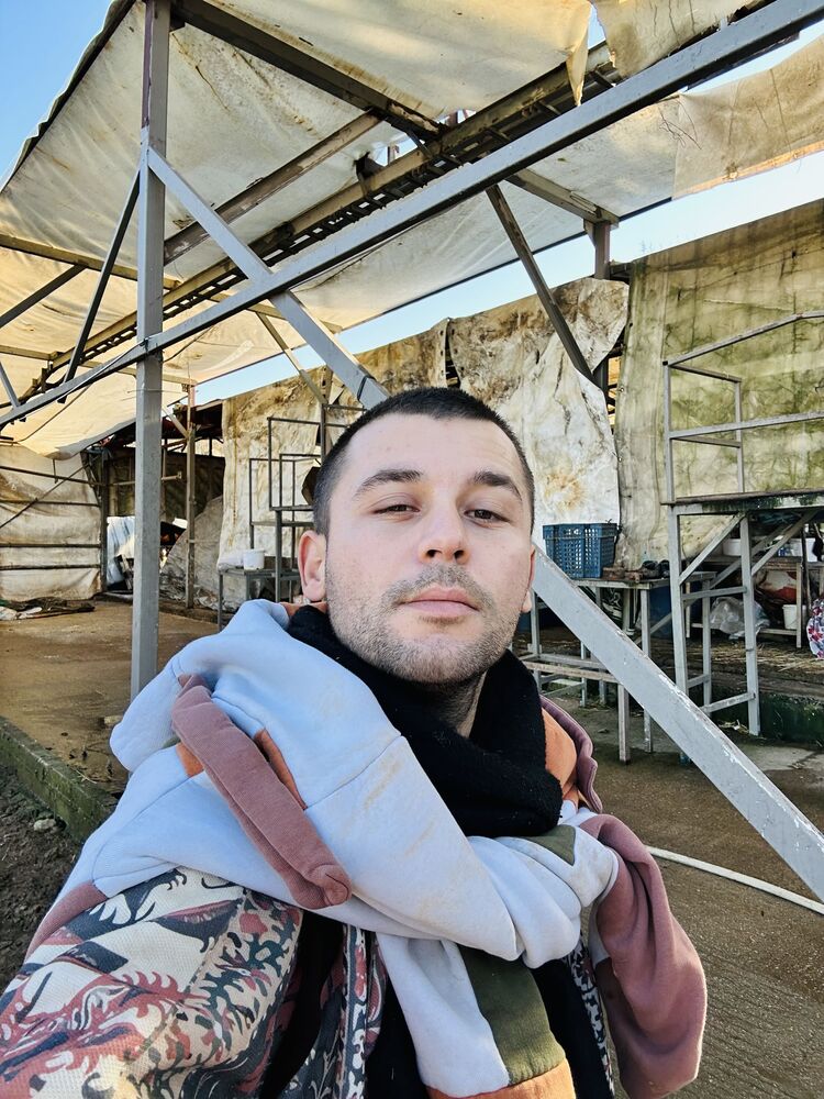  ,   Suleyman, 33 ,   ,   
