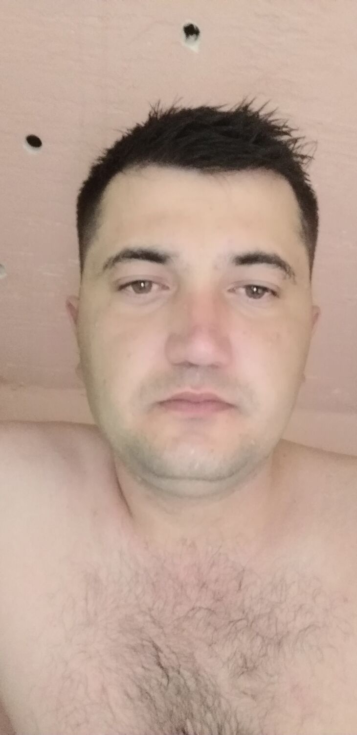  ,   Ali, 33 ,   ,   