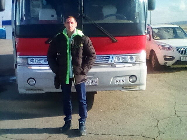  ,   Tolik, 44 ,   