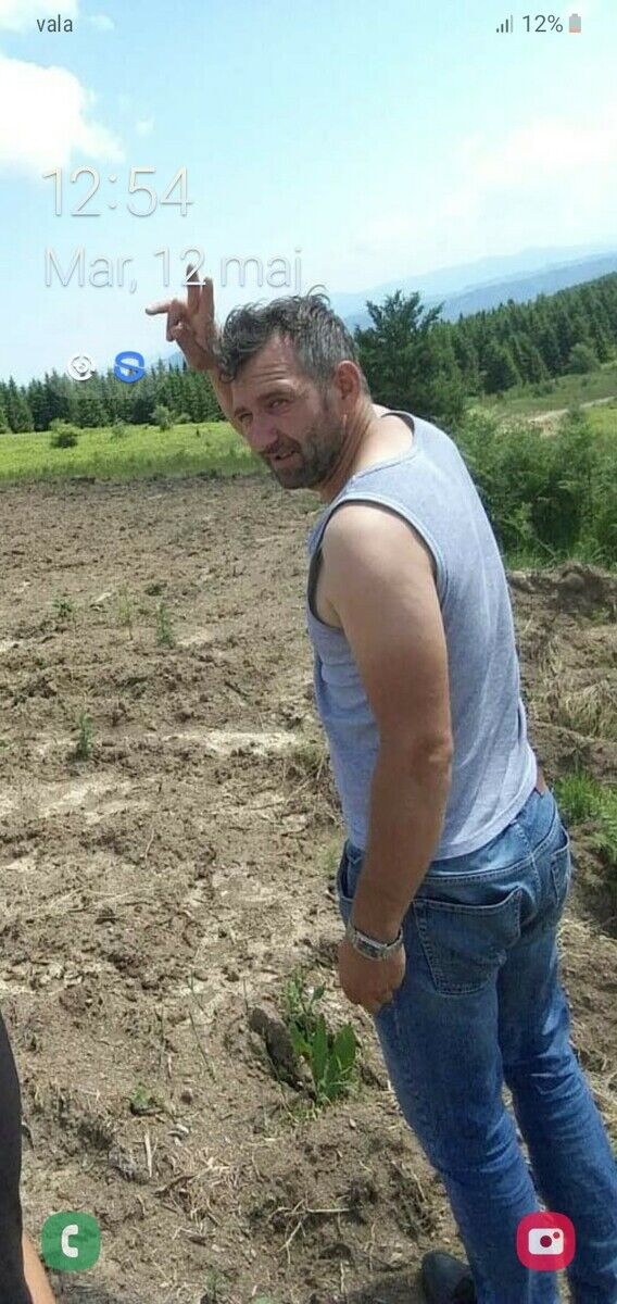  Kruje,   Edi, 41 ,   ,   , c 