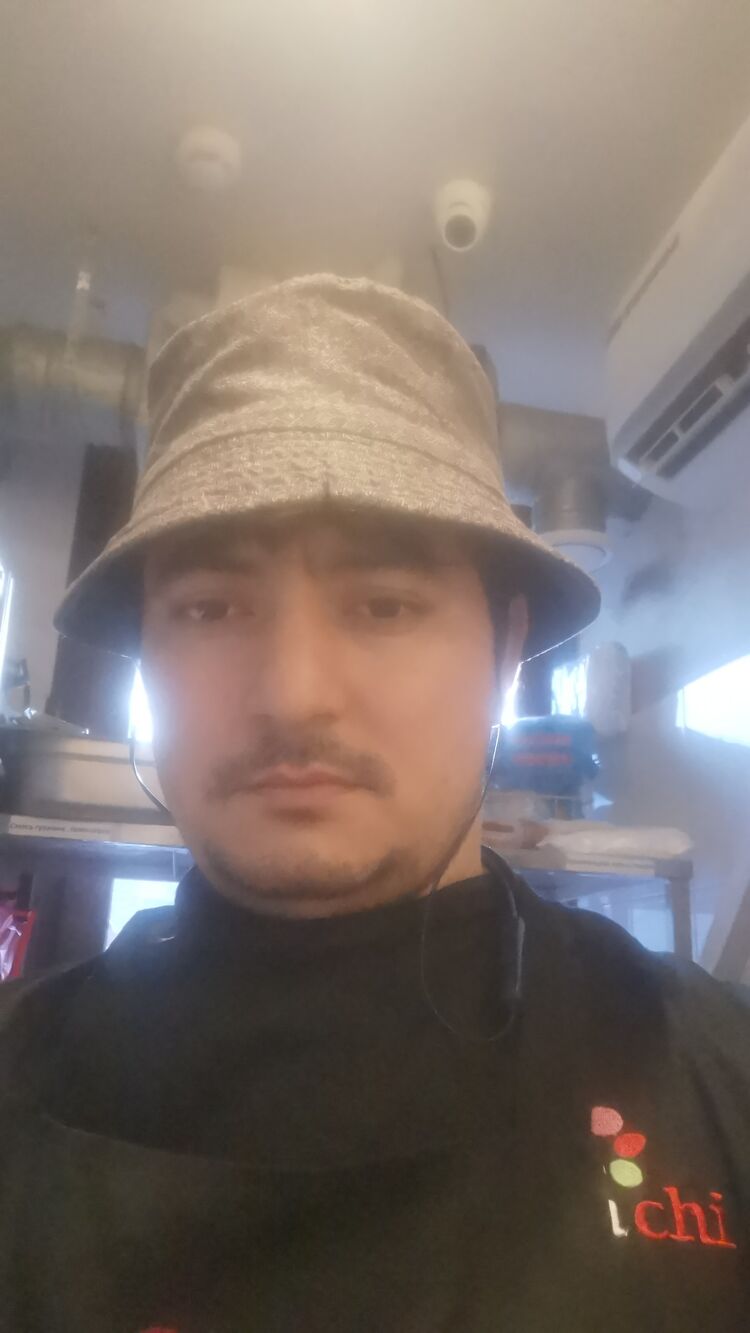  26107042  Sardorbek, 35 ,    