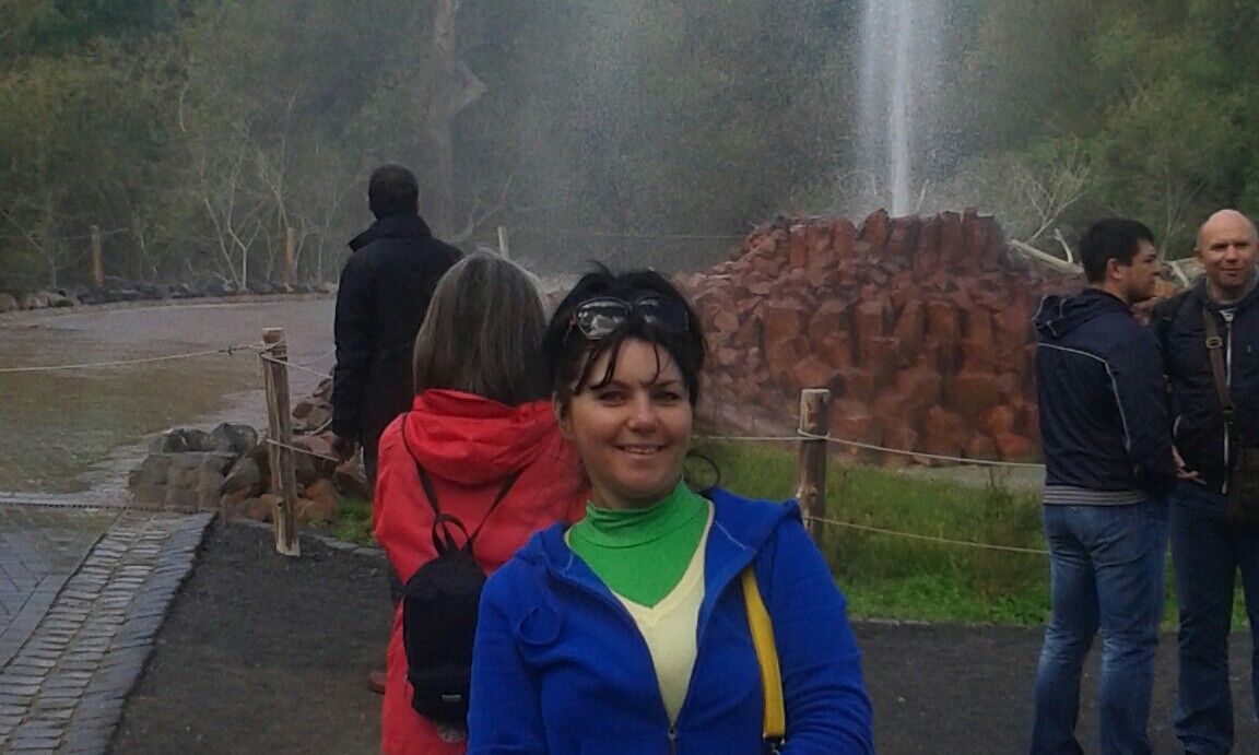  ,   Natali, 54 ,  