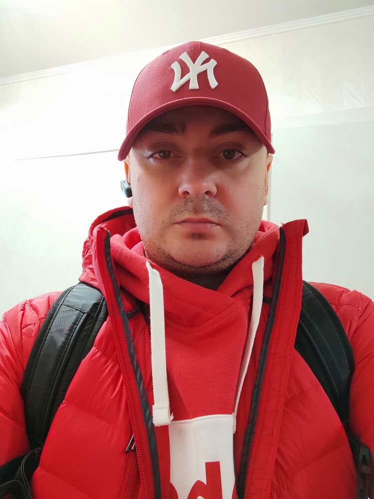  25569622  Vitalij, 44 ,    Huddinge