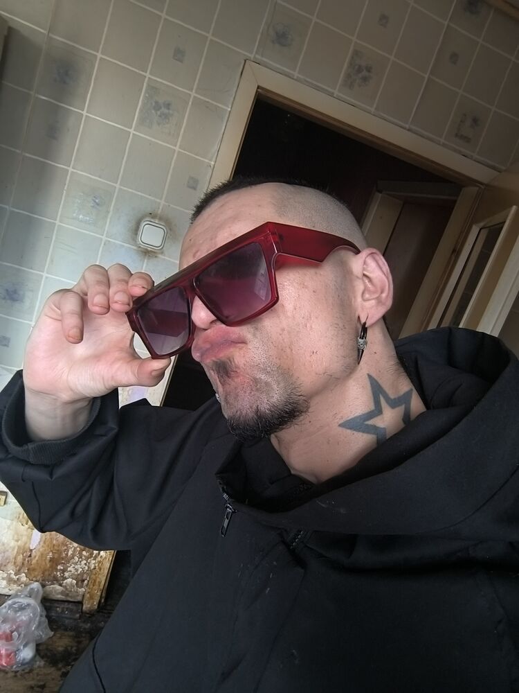  52494552  Artur, 34 ,    