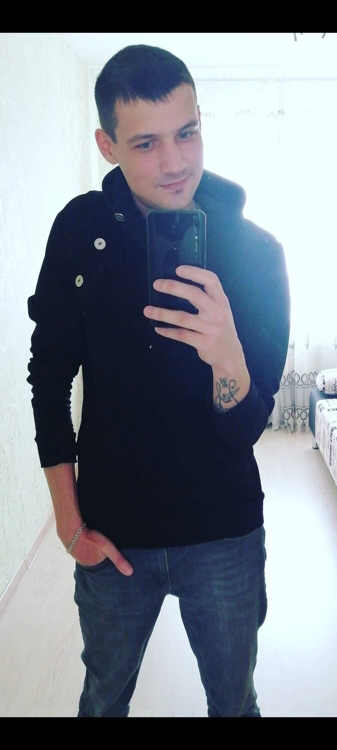  52788682  , 37 ,    