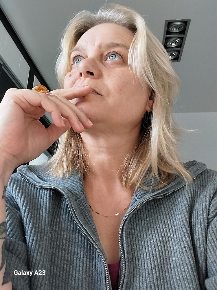  Koeln,   , 46 ,   c 