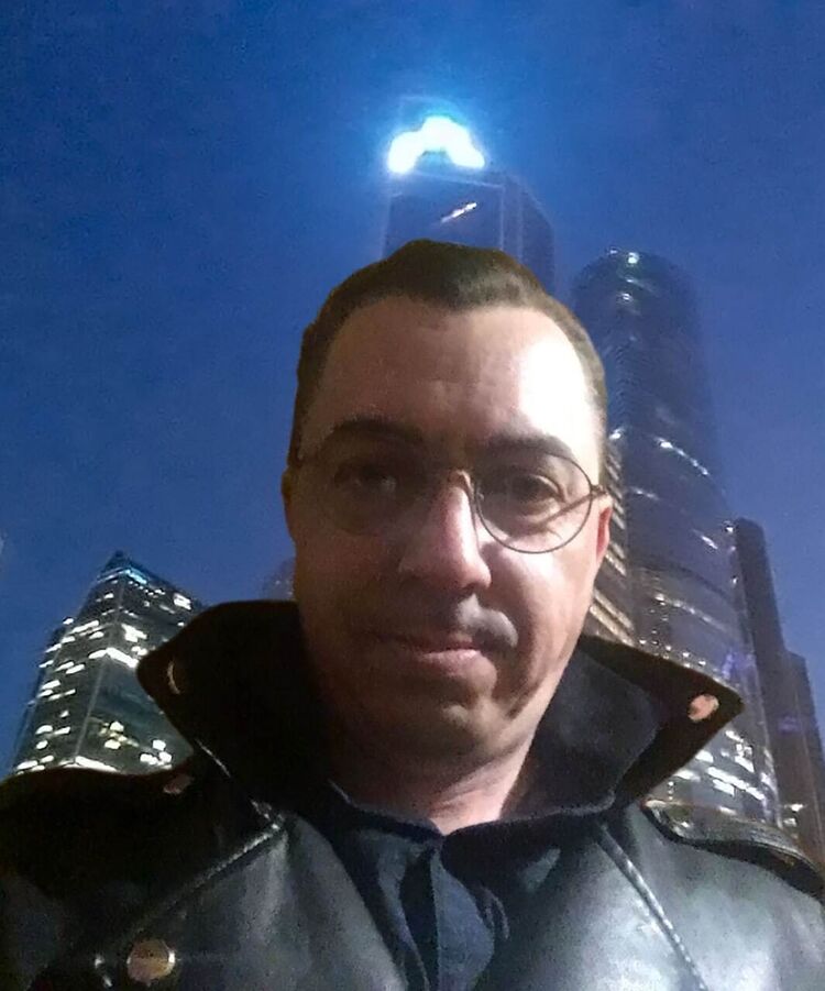  30847612  , 49 ,    