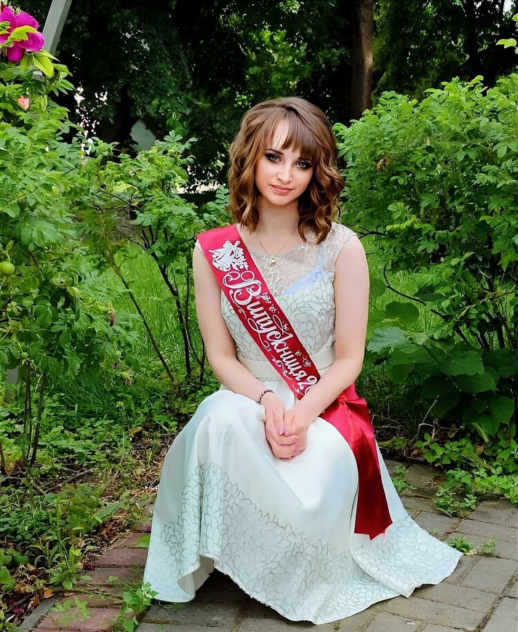  38155832  Viktoria, 21 ,     