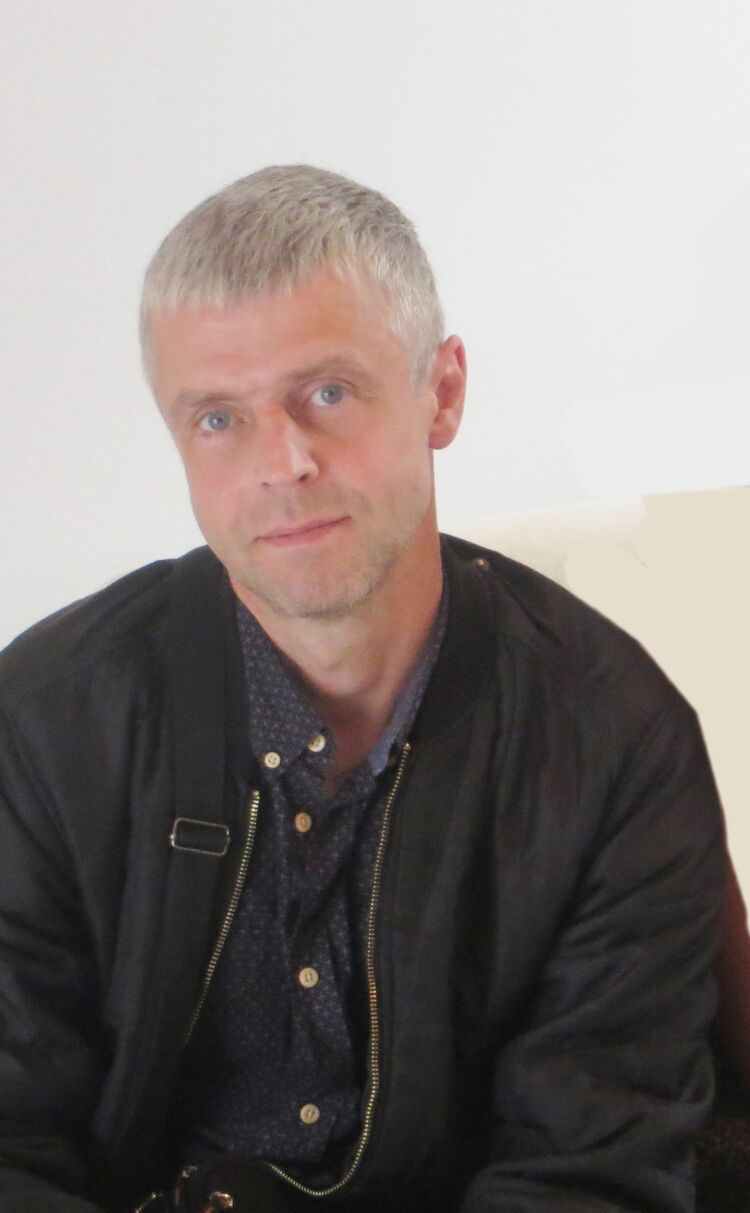  ,   Dmitrij, 51 ,   ,   