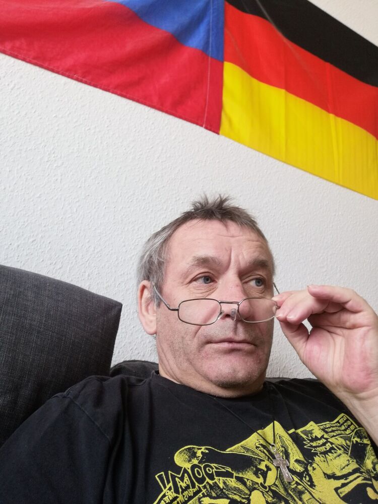  20124812  Nikolay, 61 ,    