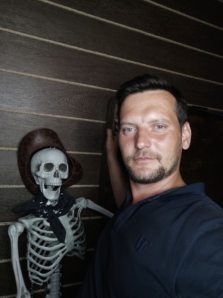  28139872  , 40 ,    