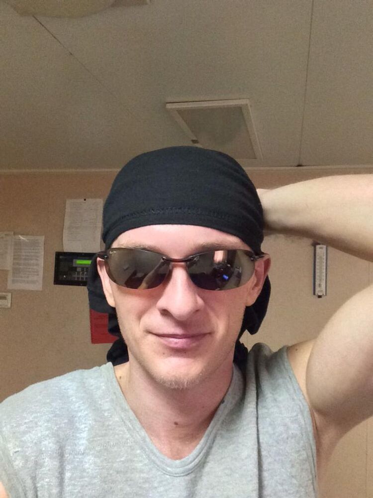  28530162  , 39 ,    