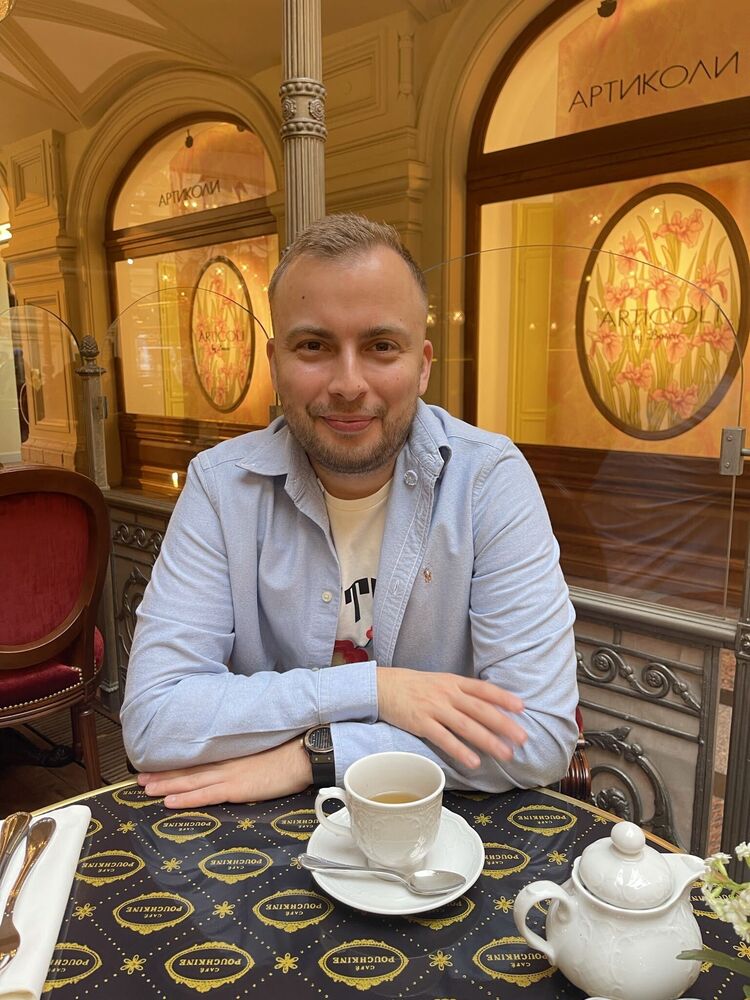  ,   Ruslan, 32 ,   ,   