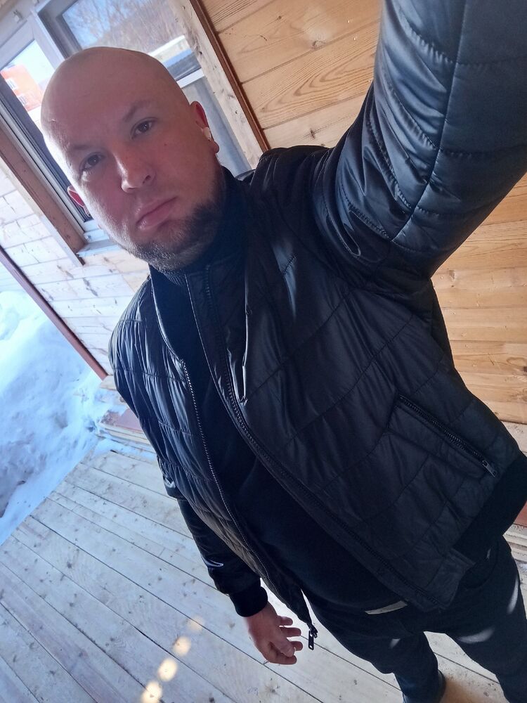  ,   Vlad, 35 ,   ,   , c , 