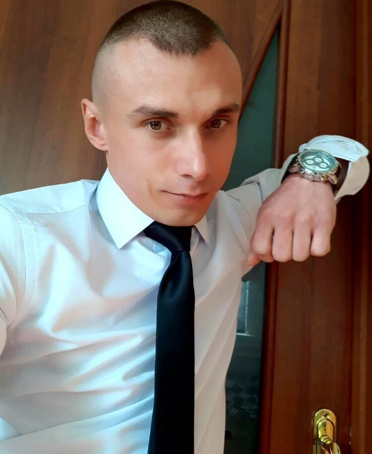  44949432  , 35 ,    