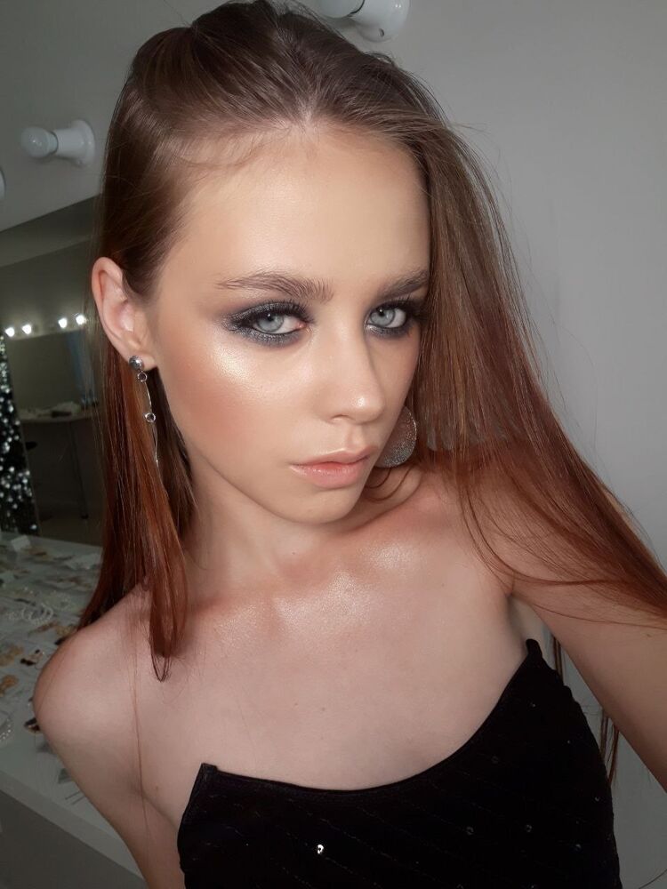  29242042  , 25 ,    -