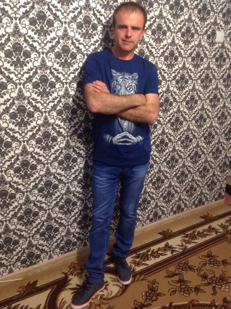  ,   Dima, 36 ,  
