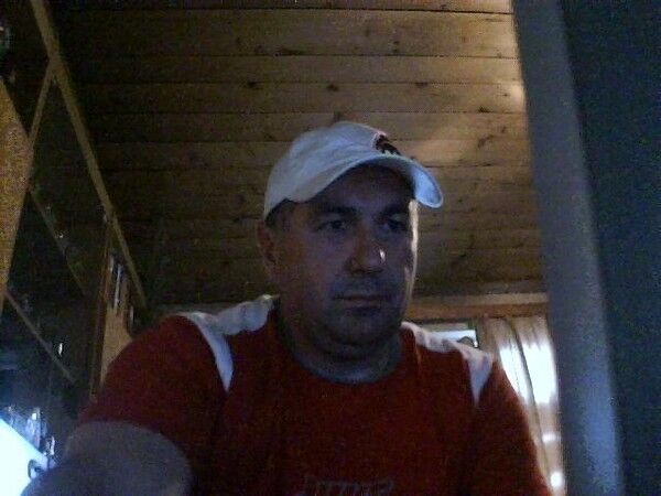  8081142  David, 60 ,    