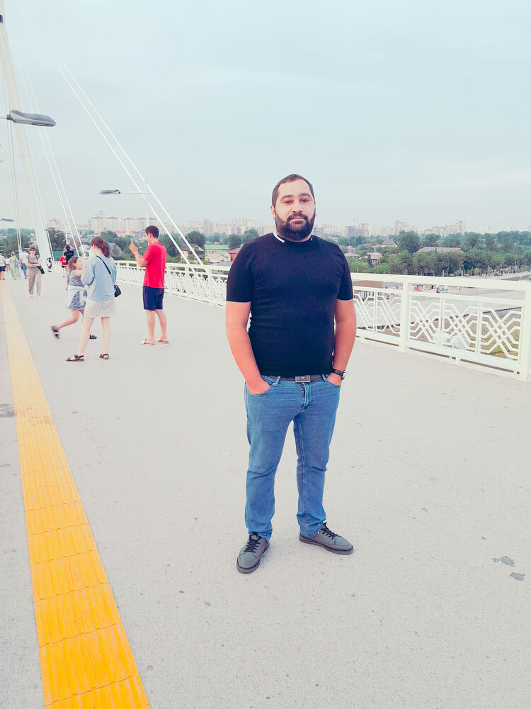  ,   Narek, 28 ,   ,   